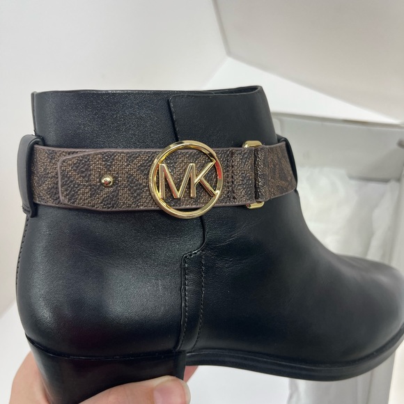 Michael Kors Harland Bootie - Picture 12 of 16